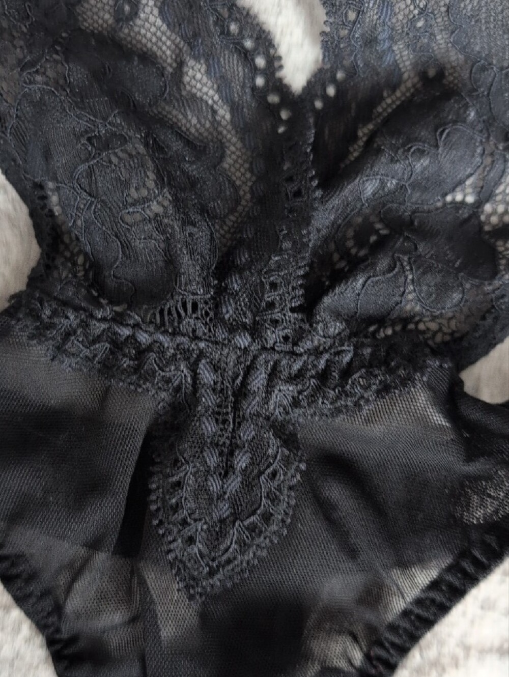 La SENZA Black Lace Plunge Teddy Bodysuit - Picture 7 of 13